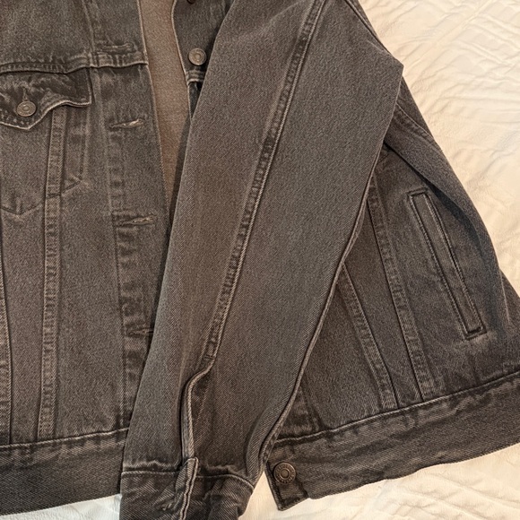 Levi's Black Denim Jacket - Picture 5 of 7